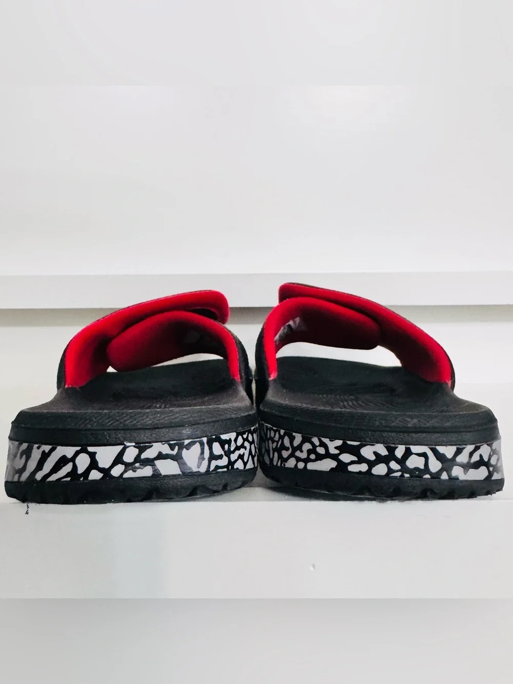 Jordan Hydro 3 Slides Black Cement Red • Men’s 11 • Elephant Print
